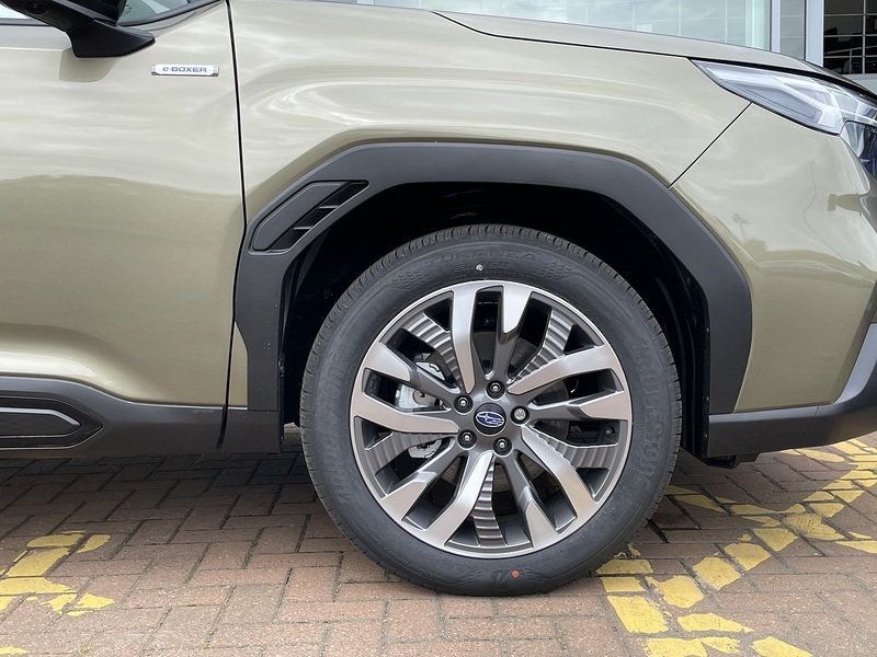 Subaru Touring suv 2000 cvt Petrol Hybrid