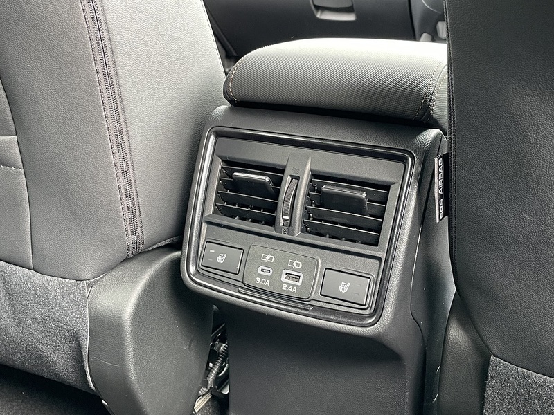 Subaru Touring suv 2000 cvt Petrol Hybrid