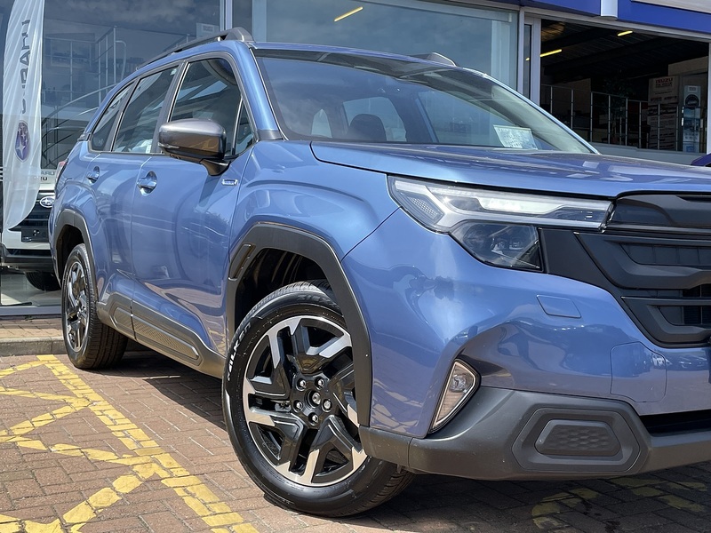 Subaru Limited SUV 2000 CVT Petrol / Hybrid