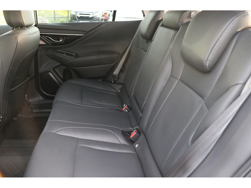 Subaru 2.5i Touring Estate 5dr Petrol Lineartronic 4WD Euro 6 (s/s) (169 ps)