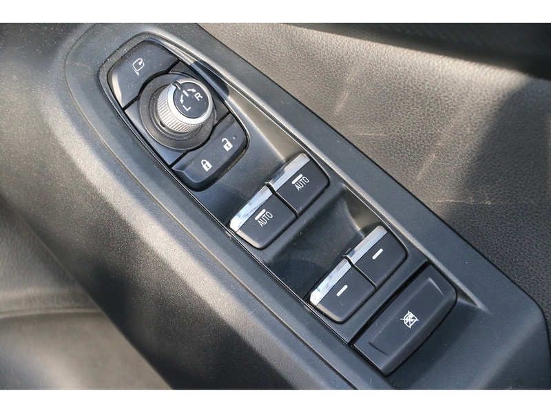 Subaru 2.0 e-Boxer Touring SUV 5dr Petrol Hybrid Lineartronic 4WD Euro 6 (s/s) (136 ps)