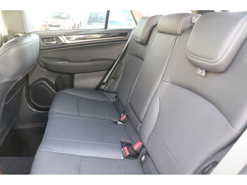 Subaru 2.5i SE Premium Estate 5dr Petrol Lineartronic 4WD Euro 6 (s/s) (175 ps)