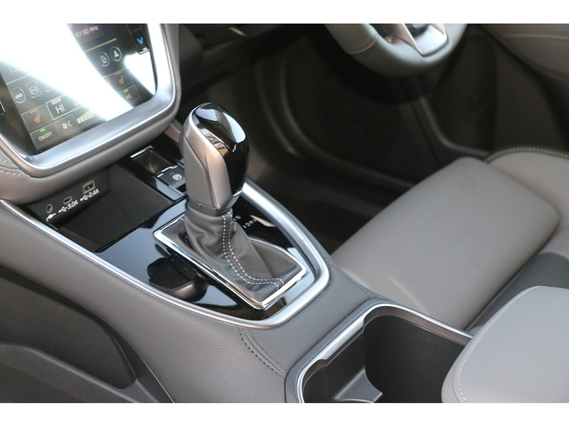 Subaru 2.5i Field Estate 5dr Petrol Lineartronic 4WD Euro 6 (s/s) (169 ps)