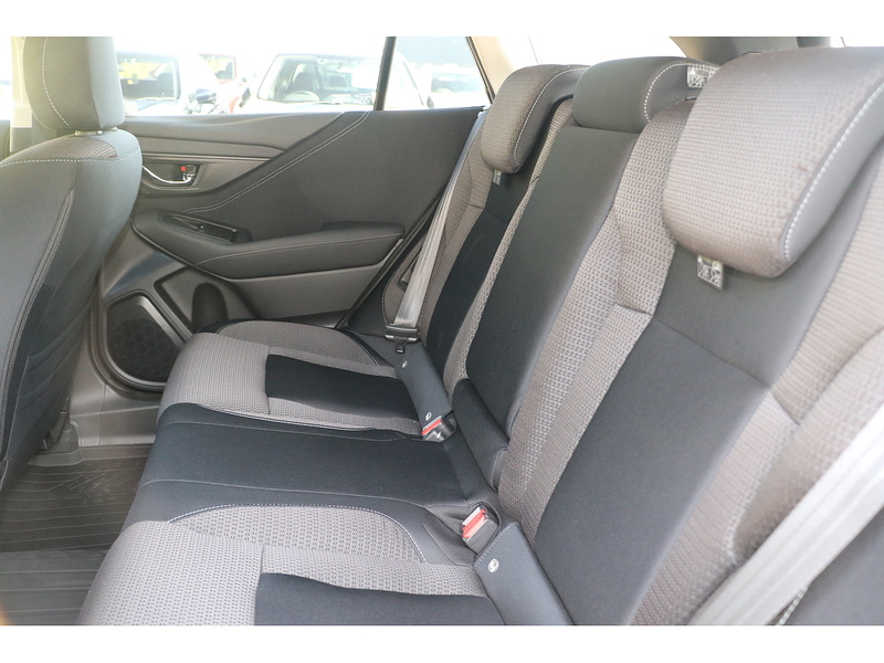 Subaru 2.5i Limited Estate 5dr Petrol Lineartronic 4WD Euro 6 (s/s) (169 ps)