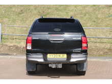 Toyota Hilux D-4D Invincible X 