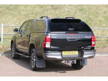 Toyota Hilux D-4D Invincible X 