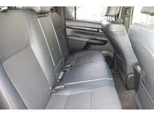Toyota Hilux D-4D Invincible X 