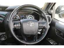 Toyota Hilux D-4D Invincible X 