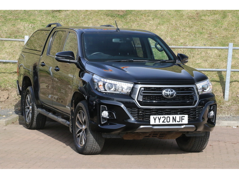 Toyota 2.4 D-4D Invincible X Pickup Double Cab 4dr Diesel Auto 4WD Euro 6 (s/s) (TSS) (150 ps)