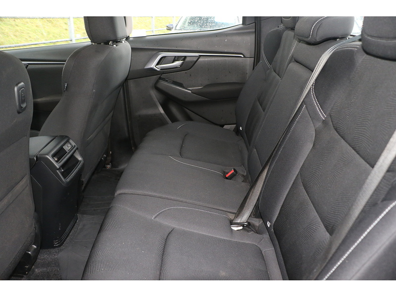 Isuzu 1.9 TD DL20 Pickup Double Cab 4dr Diesel Manual 4WD Euro 6 (s/s) (164 ps)