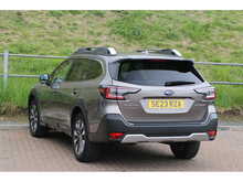 Subaru Outback Touring 