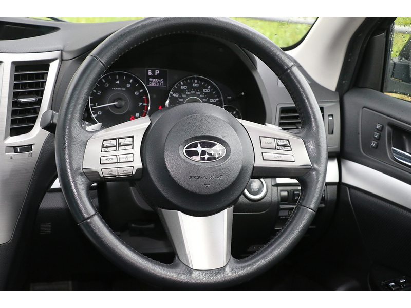 Subaru 2.5i SE Estate 5dr Petrol Lineartronic 4WD Euro 5 (SNavPlus) (167 ps)