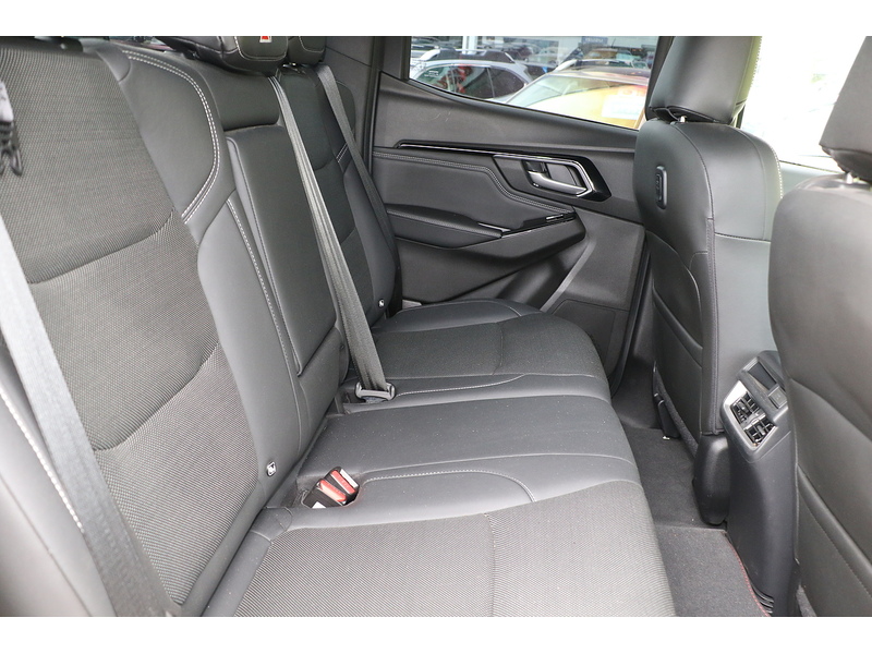 Isuzu 1.9 TD Arctic Trucks AT35 Pickup Double Cab 4dr Diesel Manual 4WD Euro 6 (s/s) (164 ps)