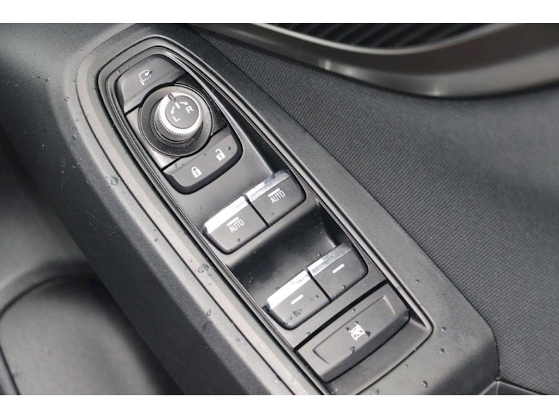 Subaru XV 2.0i e-Boxer SE 5dr Lineartronic