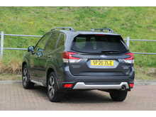 Subaru Forester i e-Boxer XE Premium 