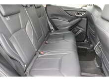 Subaru Forester i e-Boxer XE Premium 