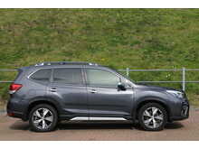 Subaru Forester i e-Boxer XE Premium 