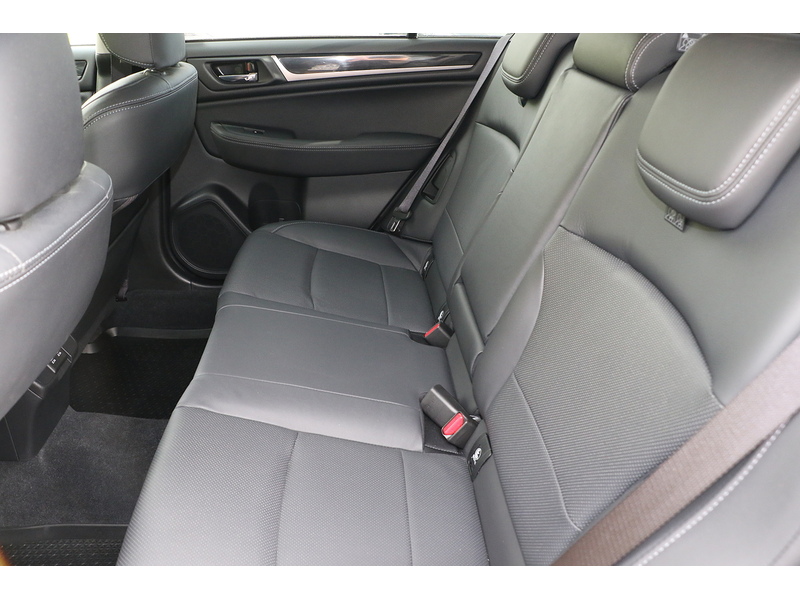 Subaru 2.5i SE Premium Estate 5dr Petrol Lineartronic 4WD Euro 6 (s/s) (175 ps)