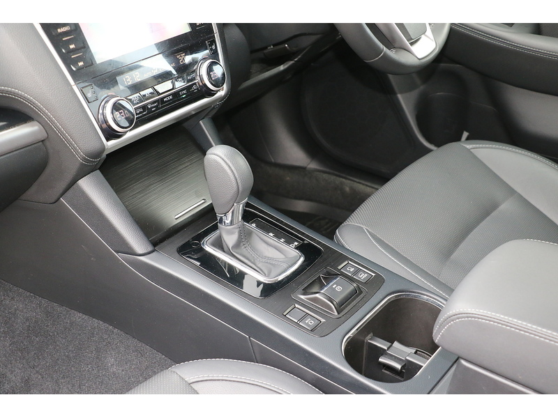 Subaru 2.5i SE Premium Estate 5dr Petrol Lineartronic 4WD Euro 6 (s/s) (175 ps)