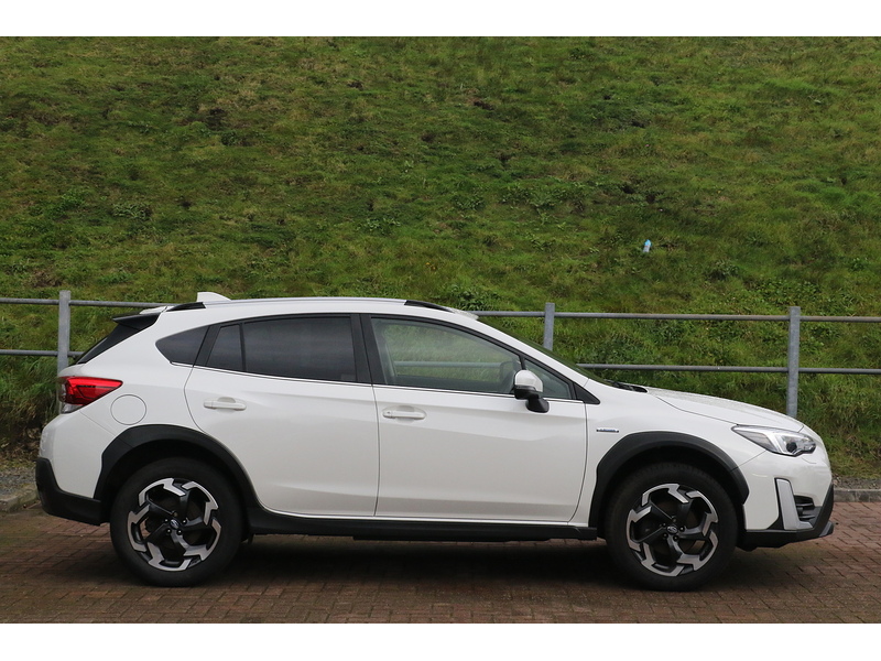 Subaru 2.0 i e-Boxer SE SUV 5dr Petrol Hybrid Lineartronic 4WD Euro 6 (s/s) (150 ps)
