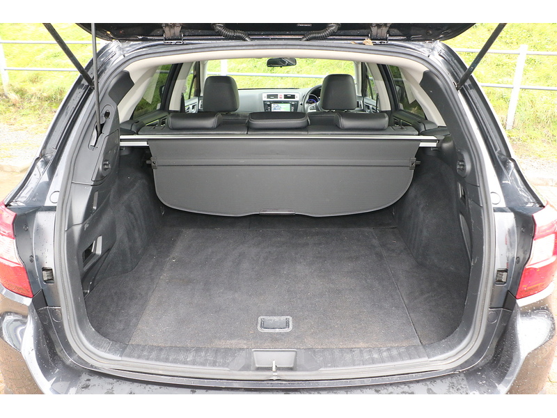 Subaru 2.0D SE Premium Estate 5dr Diesel Lineartronic 4WD Euro 6 (150 ps)