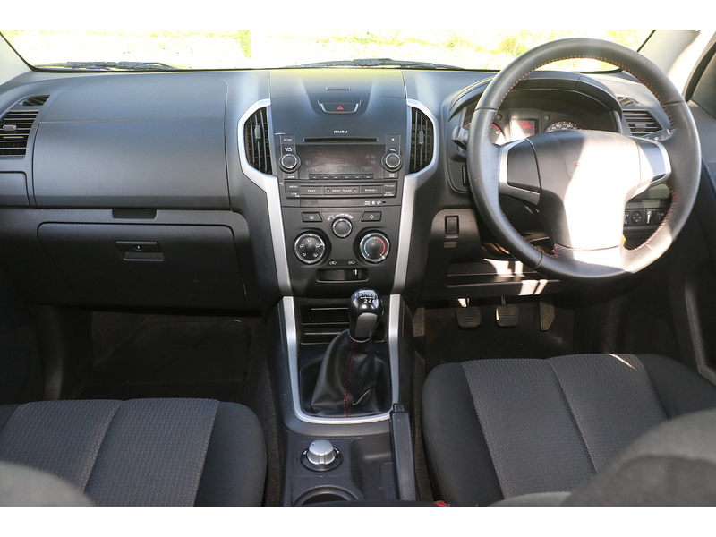 Isuzu 2.5 TD Fury Pickup 4dr Diesel Manual 4x4 (192 g/km, 161 bhp)