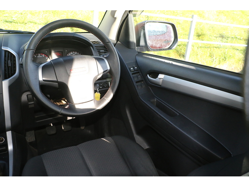 Isuzu 2.5 TD Fury Pickup 4dr Diesel Manual 4x4 (192 g/km, 161 bhp)