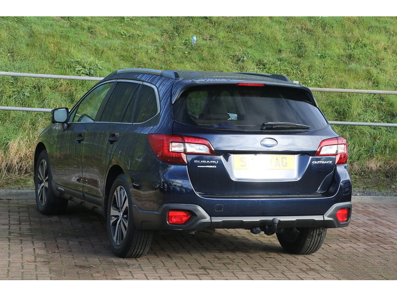 Subaru 2.5i SE Premium Estate 5dr Petrol Lineartronic 4WD Euro 6 (s/s) (175 ps)