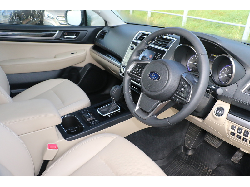 Subaru 2.5i SE Premium Estate 5dr Petrol Lineartronic 4WD Euro 6 (s/s) (175 ps)