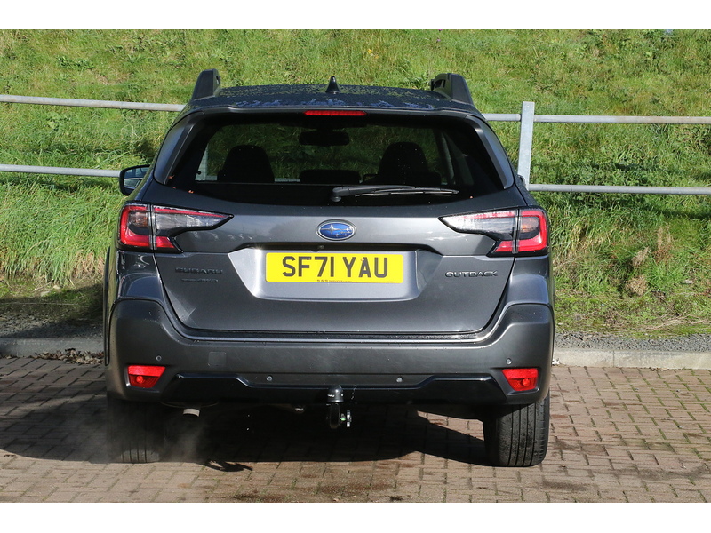 Subaru 2.5i Field Estate 5dr Petrol Lineartronic 4WD Euro 6 (s/s) (169 ps)