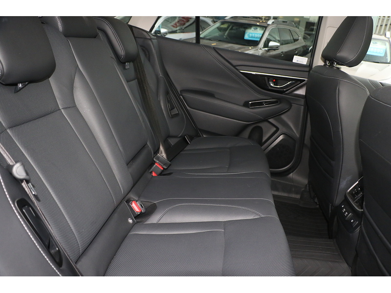 Subaru 2.5i Touring Estate 5dr Petrol Lineartronic 4WD Euro 6 (s/s) (169 ps)