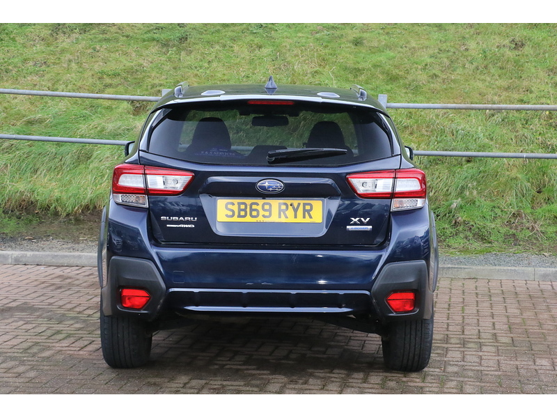 Subaru 2.0 i e-Boxer SE SUV 5dr Petrol Hybrid Lineartronic 4WD Euro 6 (s/s) (150 ps)