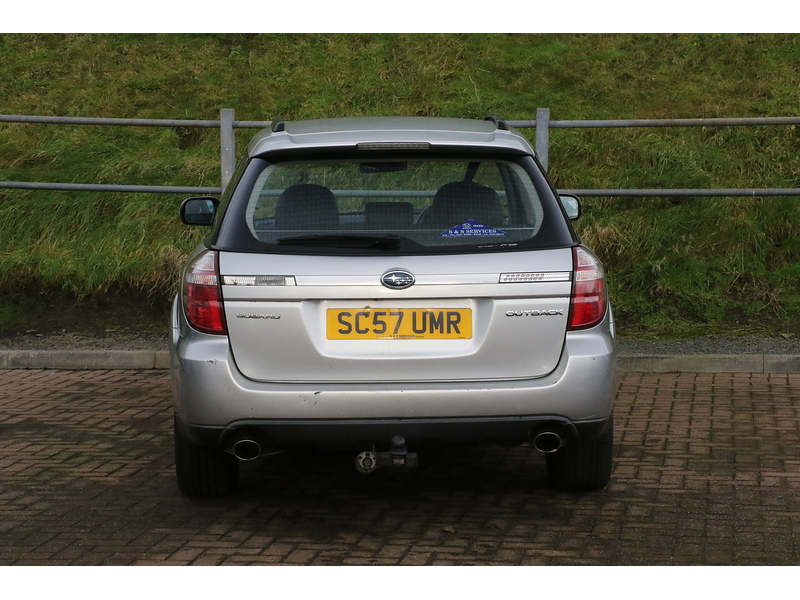 Subaru 2.5 SEn Estate 5dr Petrol Manual (Nav) (210 g/km, 162 bhp)