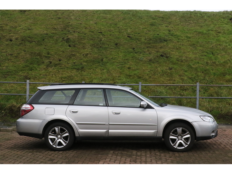Subaru 2.5 SEn Estate 5dr Petrol Manual (Nav) (210 g/km, 162 bhp)