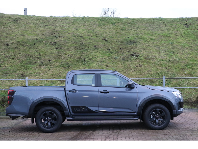 Isuzu V-Cross Dcb Pick Up 1.9 Automatic Diesel - STEEL EDITION