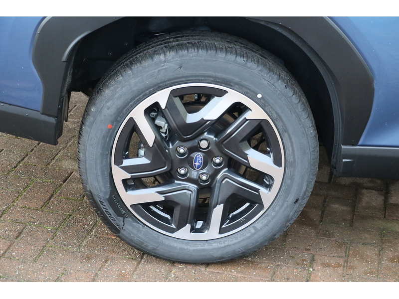 Subaru 2.0 i e-Boxer Limited SUV 5dr Petrol Hybrid Lineartronic 4WD Euro 6 (s/s) (136 ps)