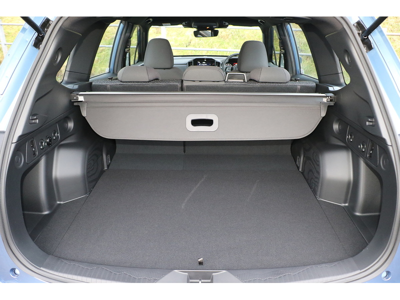 Subaru 2.0 i e-Boxer Limited SUV 5dr Petrol Hybrid Lineartronic 4WD Euro 6 (s/s) (136 ps)