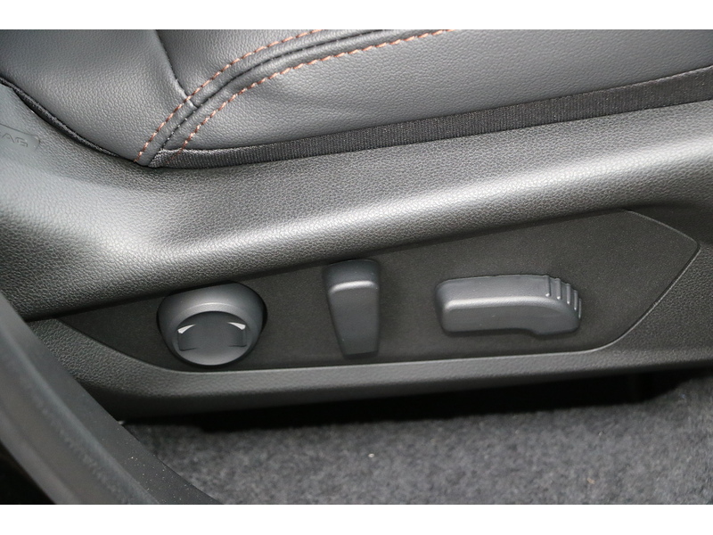 Subaru 2.0 i e-Boxer Touring SUV 5dr Petrol Hybrid Lineartronic 4WD Euro 6 (s/s) (136 ps)