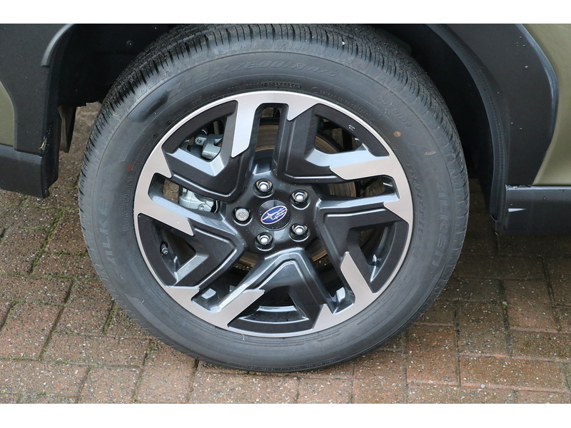 Subaru 2.0 i e-Boxer Limited SUV 5dr Petrol Hybrid Lineartronic 4WD Euro 6 (s/s) (136 ps)