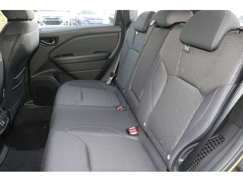 Subaru 2.0 i e-Boxer Limited SUV 5dr Petrol Hybrid Lineartronic 4WD Euro 6 (s/s) (136 ps)