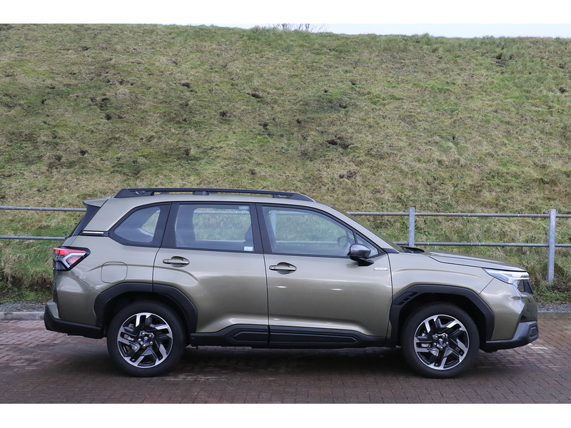 Subaru 2.0 i e-Boxer Limited SUV 5dr Petrol Hybrid Lineartronic 4WD Euro 6 (s/s) (136 ps)
