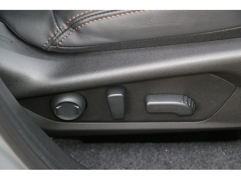 Subaru 2.0 i e-Boxer Touring SUV 5dr Petrol Hybrid Lineartronic 4WD Euro 6 (s/s) (136 ps)