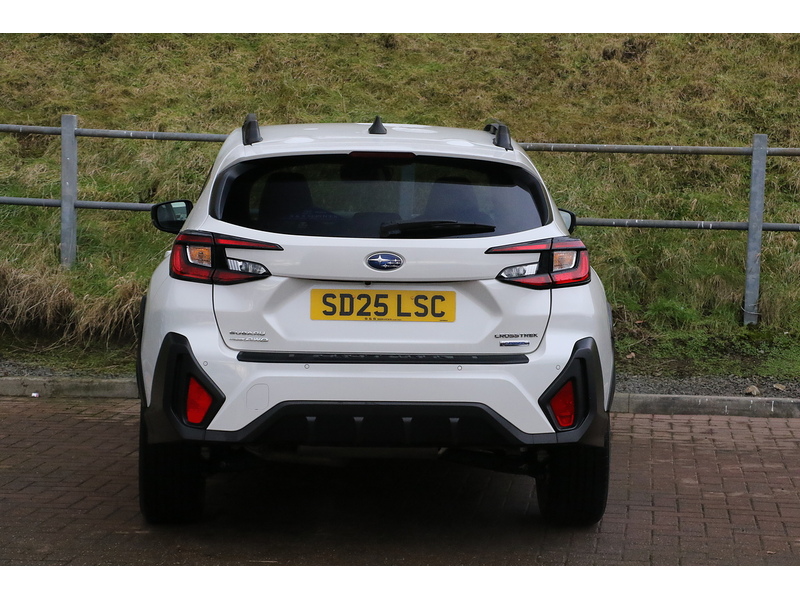 Subaru 2.0 i e-Boxer Touring SUV 5dr Petrol Hybrid Lineartronic 4WD Euro 6 (s/s) (136 ps)