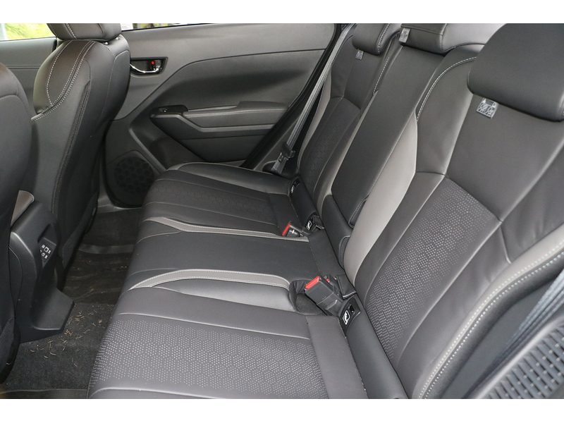 Subaru 2.0 i e-Boxer Touring SUV 5dr Petrol Hybrid Lineartronic 4WD Euro 6 (s/s) (136 ps)