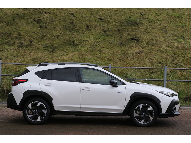Subaru 2.0 i e-Boxer Touring SUV 5dr Petrol Hybrid Lineartronic 4WD Euro 6 (s/s) (136 ps)