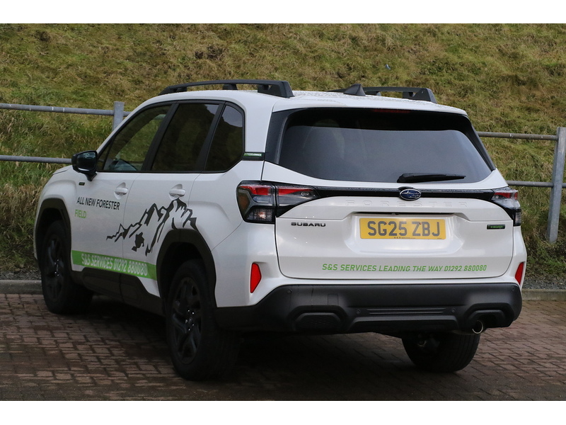 Subaru 2.0 i e-Boxer Field SUV 5dr Petrol Hybrid Lineartronic 4WD Euro 6 (s/s) (136 ps)