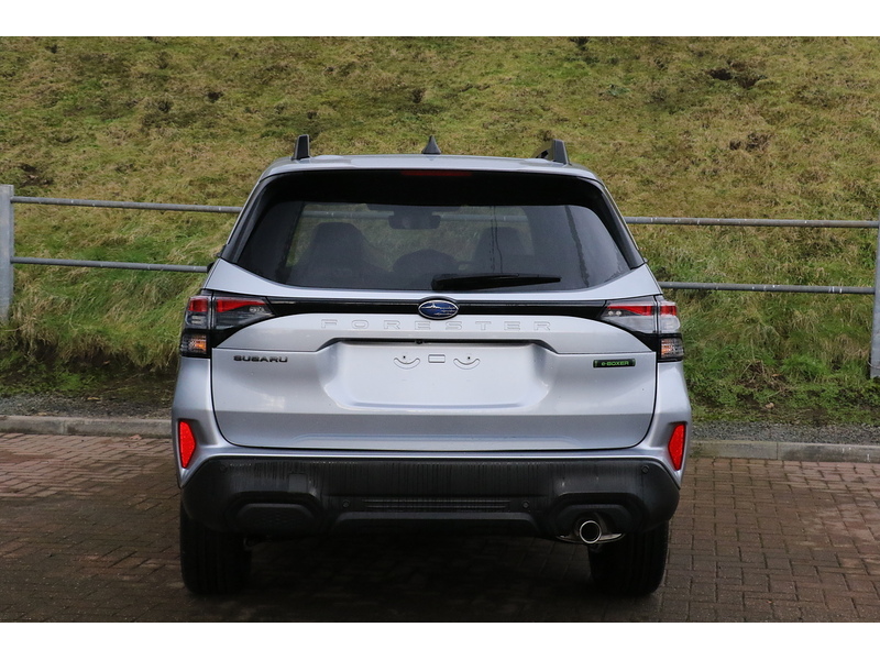 Subaru 2.0 i e-Boxer Field SUV 5dr Petrol Hybrid Lineartronic 4WD Euro 6 (s/s) (136 ps)