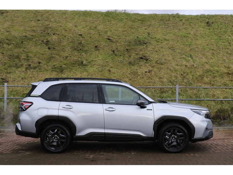 Subaru 2.0 i e-Boxer Field SUV 5dr Petrol Hybrid Lineartronic 4WD Euro 6 (s/s) (136 ps)