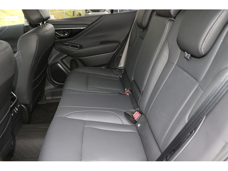 Subaru 2.5i Touring Estate 5dr Petrol Lineartronic 4WD Euro 6 (s/s) (169 ps)