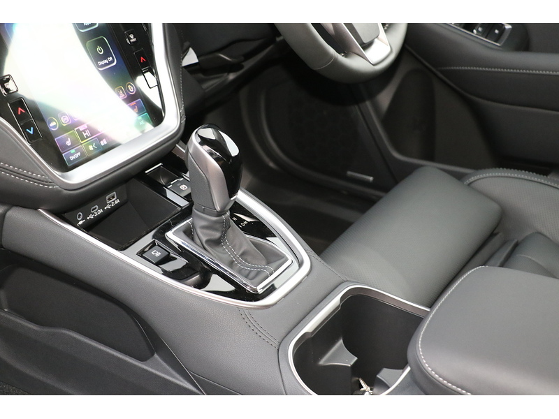 Subaru 2.5i Touring Estate 5dr Petrol Lineartronic 4WD Euro 6 (s/s) (169 ps)